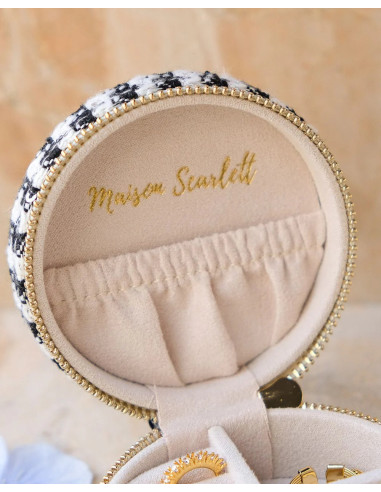 Kulatá cestovní šperkovnice s motivem kouhoutí stopy | MAISON SCARLET b