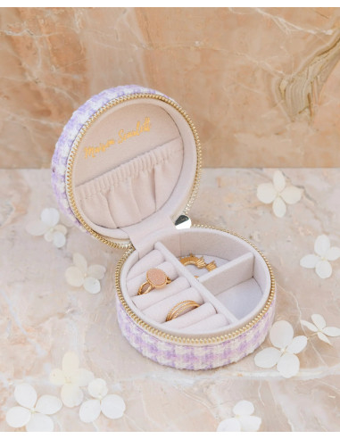 Kulatá cestovní šperkovnice s motivem kouhoutí stopy - šeříková | MAISON SCARLET a