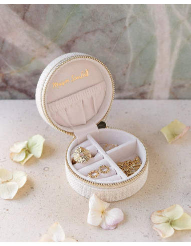 Kulatá cestovní šperkovnice ve vzhledu lnu - béžová | MAISON SCARLET a