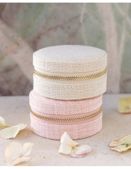Kulatá cestovní šperkovnice ve vzhledu lnu - růžová | MAISON SCARLET b