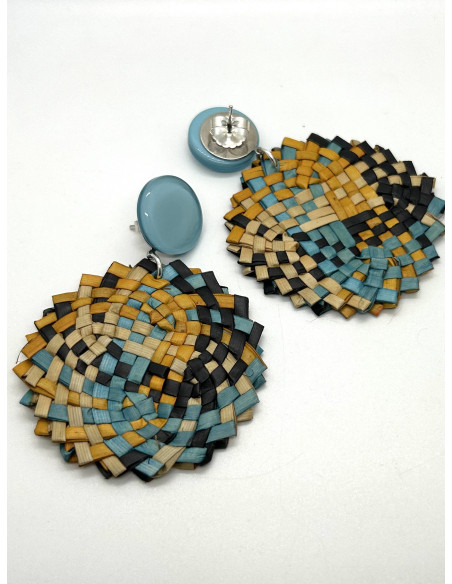 Náušnice Rafie multicolor s kulatým světle modrým detailem | FRANCINE BRAMLI a