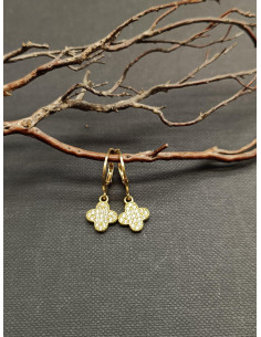 Visací náušnice s motivem čtyřlístku zdobeného štrasem | PIOU PIOU - 1