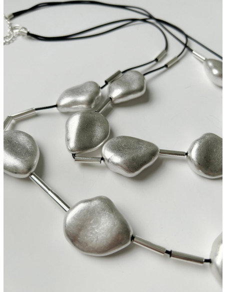 Náhrdelník s kameny, stříbrný  | LORIANE