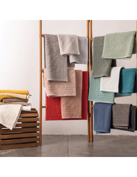 Koupelnová předložka Enzo Peacock 54x110 | VIVARAISE b