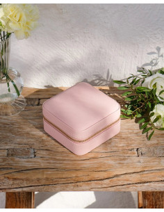 Weekend jewellery box made of pink faux leather | MAISON SCARLET - 1