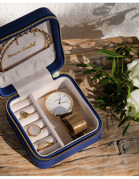 Víkendová šperkovnice z umělé kůže v barvě koňaku | MAISON SCARLET