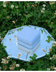 Weekend jewellery box made of sky blue velvet | MAISON SCARLET - 1