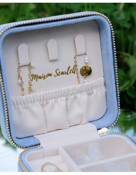 Víkendová šperkovnice ze sametu | MAISON SCARLET a