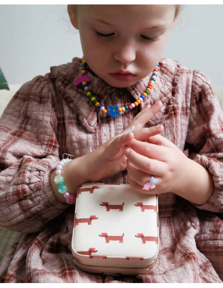 Víkendová šperkovnice s motivem jezevčíků, Limitovaná edice | MAISON SCARLET d