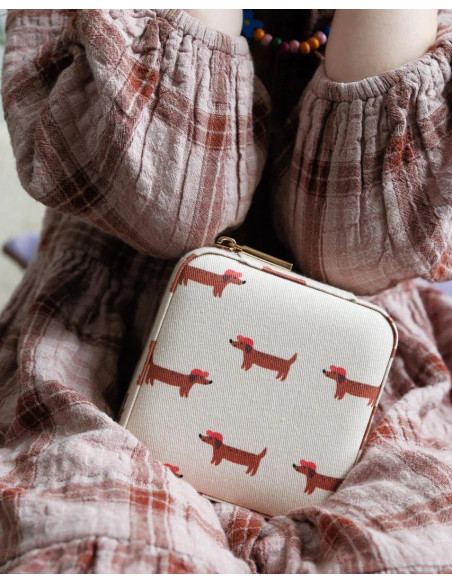 Víkendová šperkovnice s motivem jezevčíků, Limitovaná edice | MAISON SCARLET c