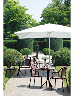 Židle Parisienne 21Essential – ikona pařížských bister | FERMOB black cherry 2