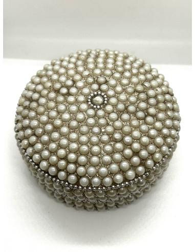 Kulatá krabička zdobená umělými perličkami, velká | dovoz Indie a