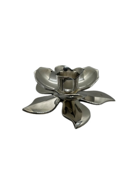 Elegantní svícen z alpaky ve tvaru lotosového květu | dovoz z Indie