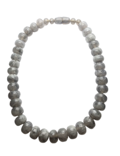 Náhrdelník z kuliček, šedý  | dovoz Indie