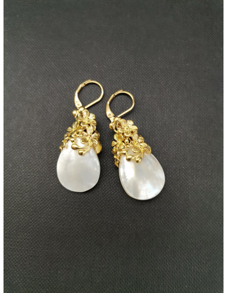 Visací náušnice s motivem květin a s perletí | PIOU PIOU - 2