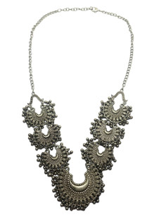 Náhrdelník tepaný, stříbrný | dovoz Indie