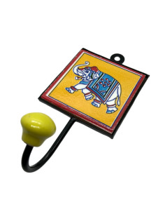 Kovový věšák s keramickou dlaždicí se slonem - tmavě žlutý | dovoz Indie