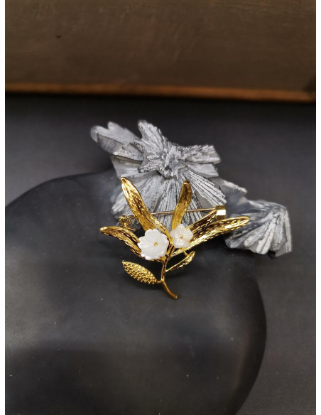 Brož ve tvaru větvičky s perleťovými květy | PIOU PIOU