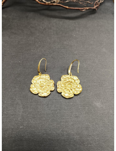 Náušnice květy ve zlaté barvě | PIOU PIOU