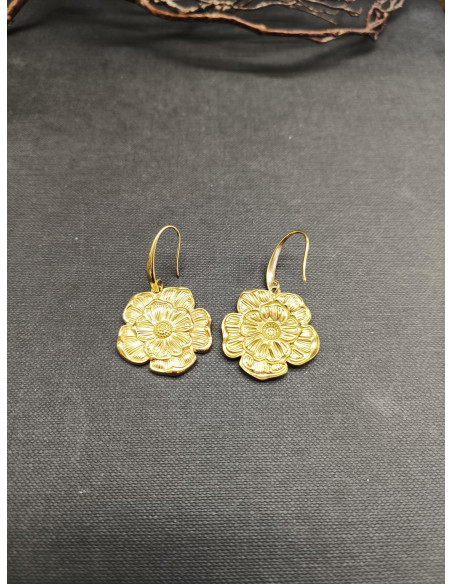 Náušnice květy ve zlaté barvě | PIOU PIOU